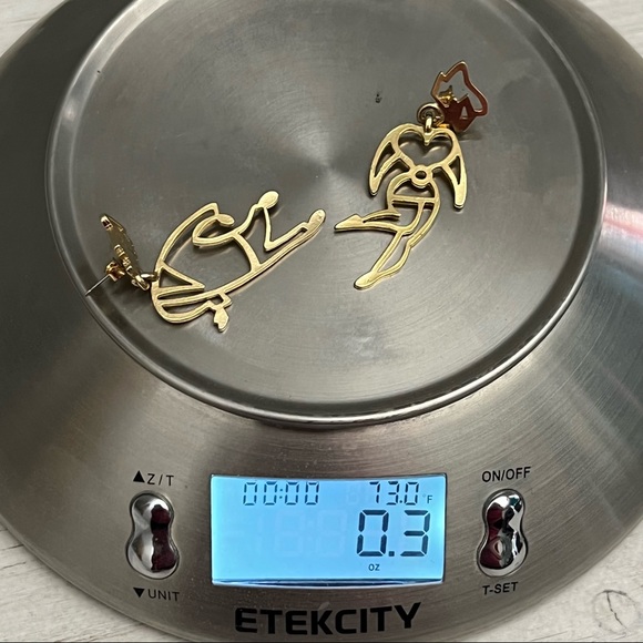 Artisan Vintage Gold Tone Eclectic Man and Woman Earrings - Picture 11 of 11